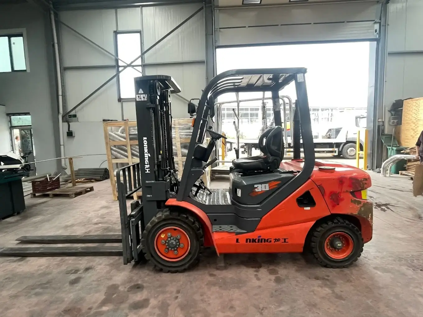 İnegöl kiralık forklift tır indirme