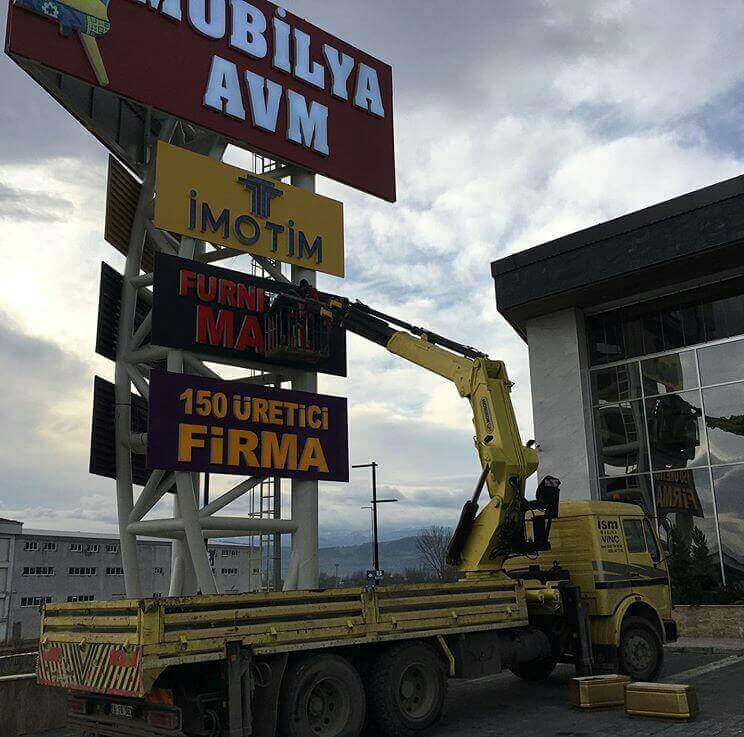 İnegöl reklam panosu asma